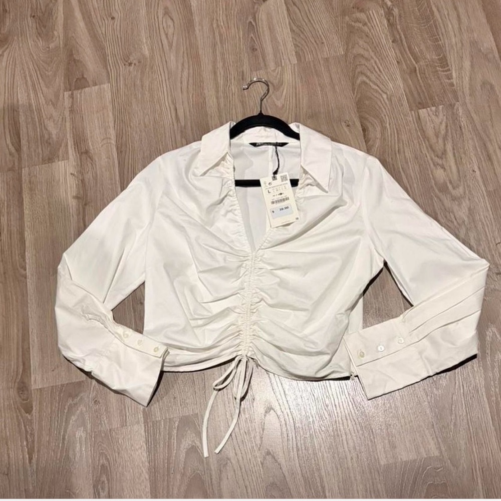 Zara Classic White Collared Blouse - Picture 2 of 5